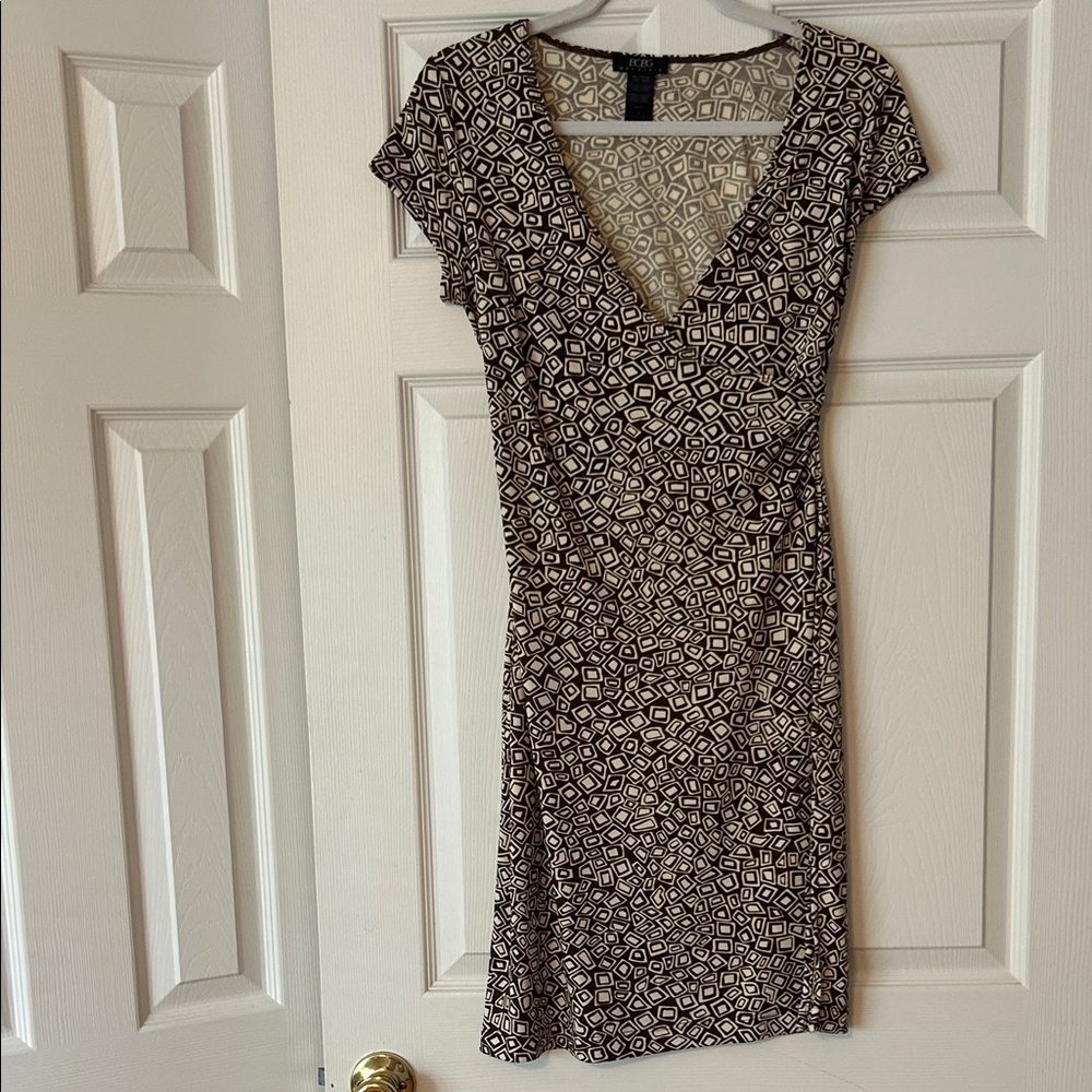 BCBGMaxAzria Geometric Brown and Cream Wrap Dress